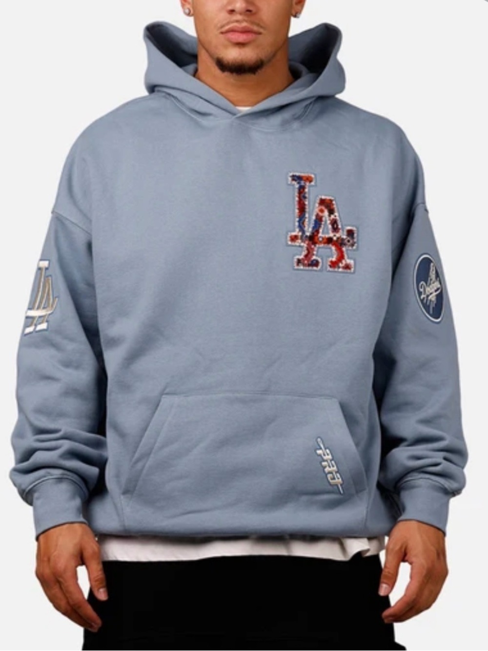 Men’s Pro Standard Los Angeles Dodgers “Dodgers Tapestry” Hoodie Dusty Blue, Med